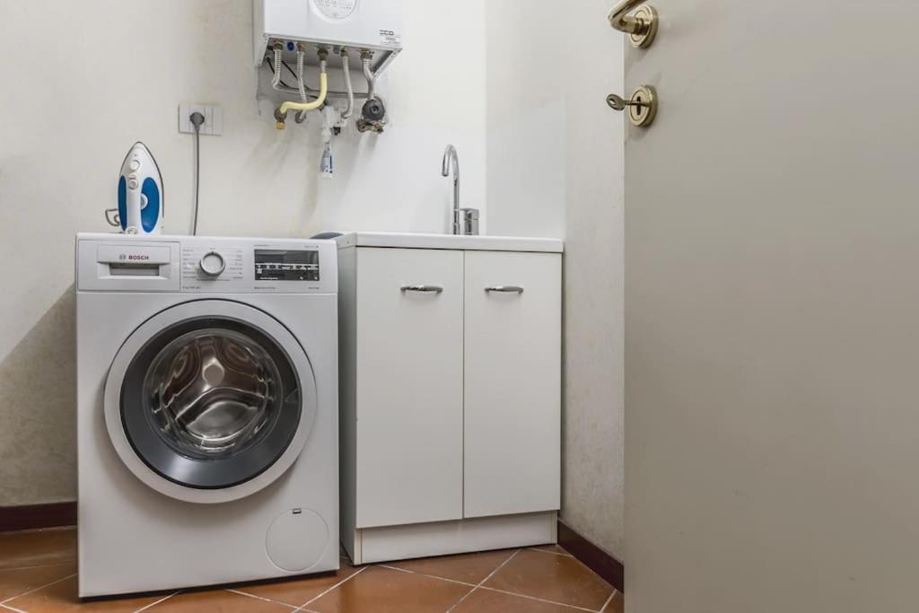 شقة Residenza Angels @Piazzadelleerbe فيرونا المظهر الخارجي الصورة
